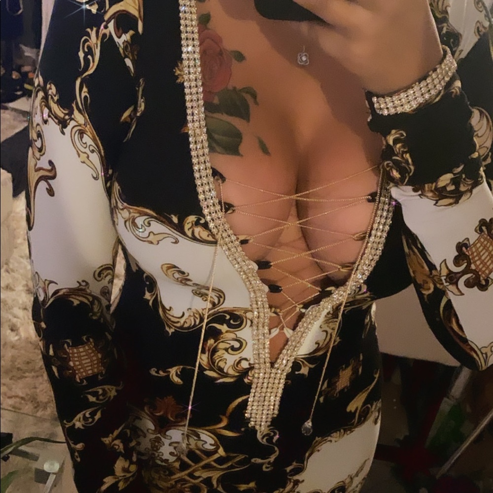 Dress - Picture 3 of 3